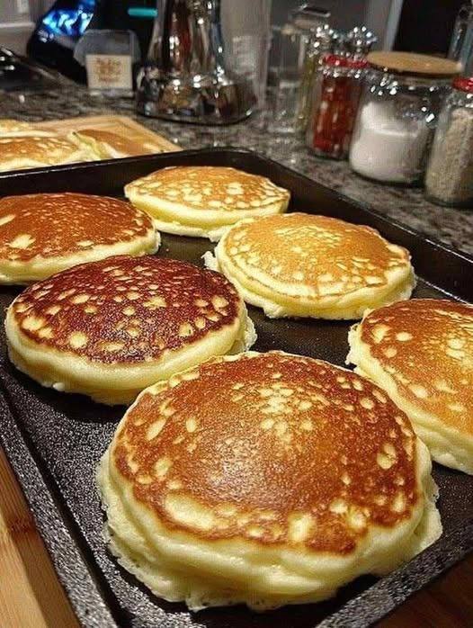 Sourdough Discard Pancakes (Fluffy & Easy)